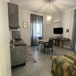 Apartment Casa D10s Centro Spagnoli, Neapel