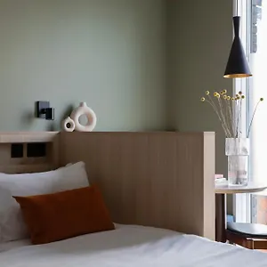 Bob W Tower Hill Apartment London
