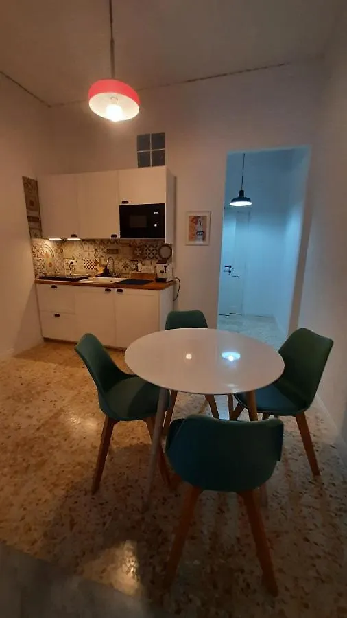 Ferienwohnung Palazzetto Di Neubourg Neapel Apartment
